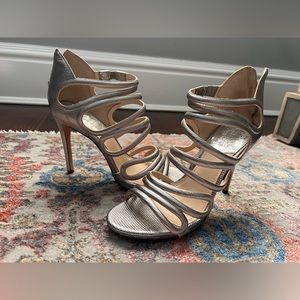 EUC Vince Camuto strappy silver sandals